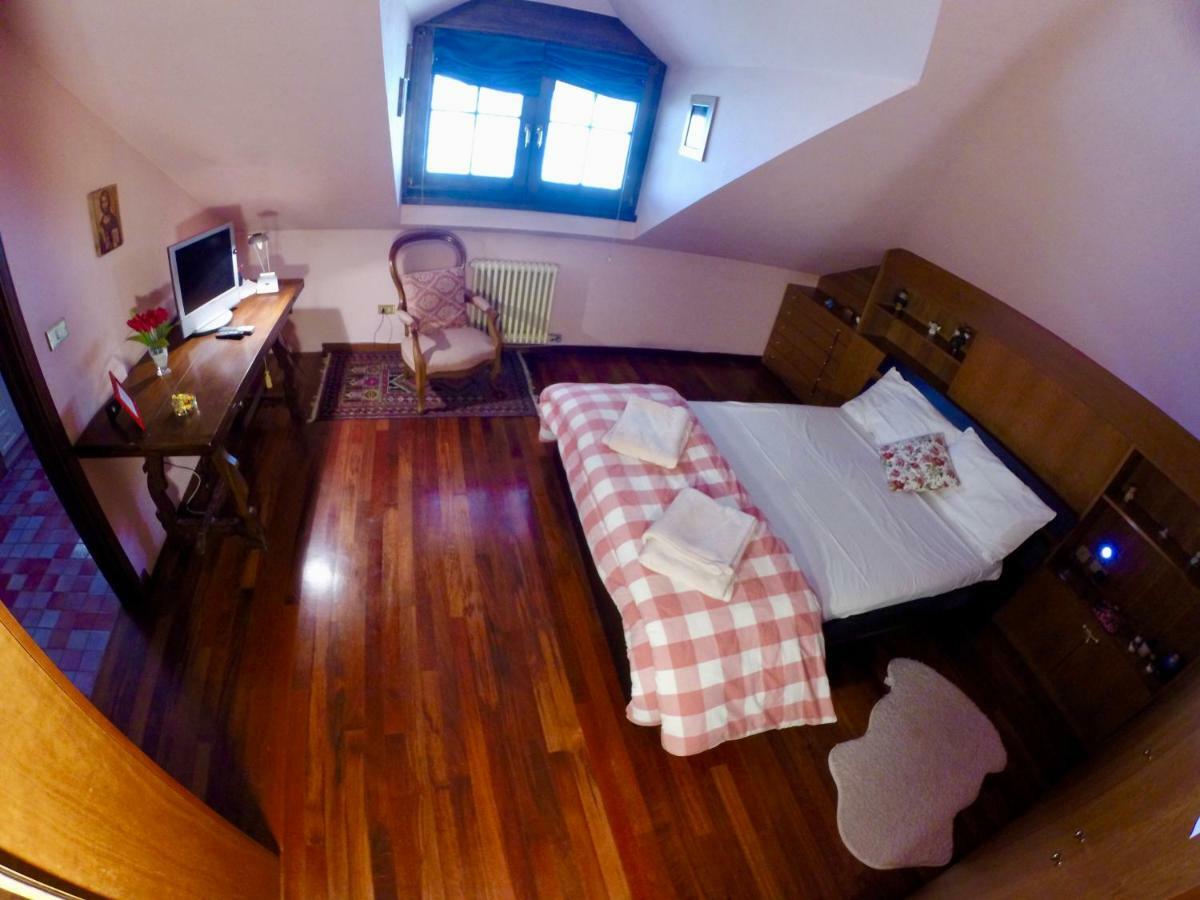 Bed & Breakfast Chez Berry Aosta Buitenkant foto